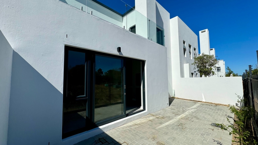 3 Bedroom Property for Sale in Croydon Gardens Estate Western Cape